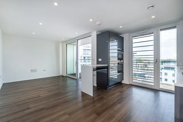 Buckhold Road, London, SW18, photo 3