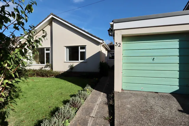 Mount Pleasant Avenue, Wells, photo 1