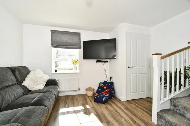 Gainey Gardens, Chippenham, SN15, photo 3