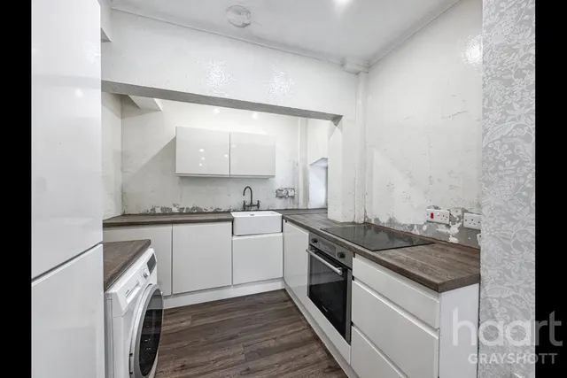 Tower Road, Hindhead, GU26, photo 2