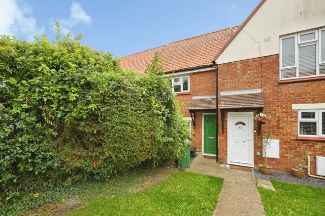 Wood Avenue, Folkestone, Kent, CT19, photo 1
