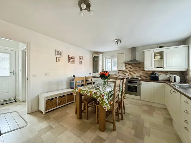 Ffordd Alltwen, Gowerton, SA4, photo 3