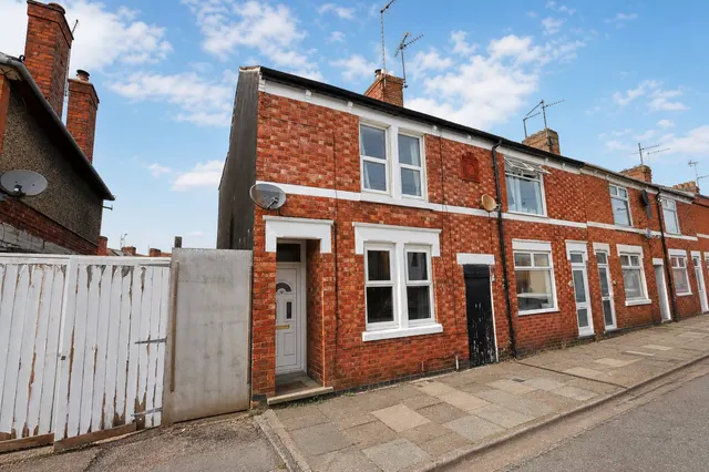 Cornwall Road, Kettering, NN16, photo 1