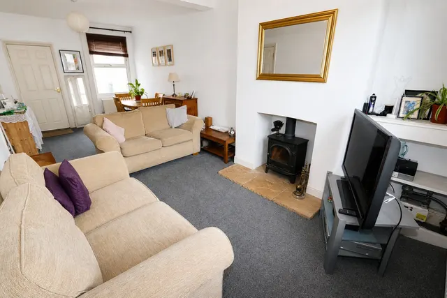 Photo 3 — Cornwall Road, Kettering, NN16