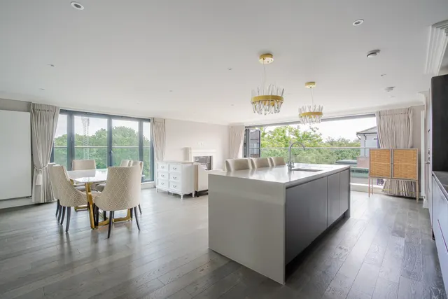 Virginia Water, Surrey, GU25 4AA, photo 1
