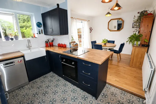 John Street, Thrapston, NN14, photo 3
