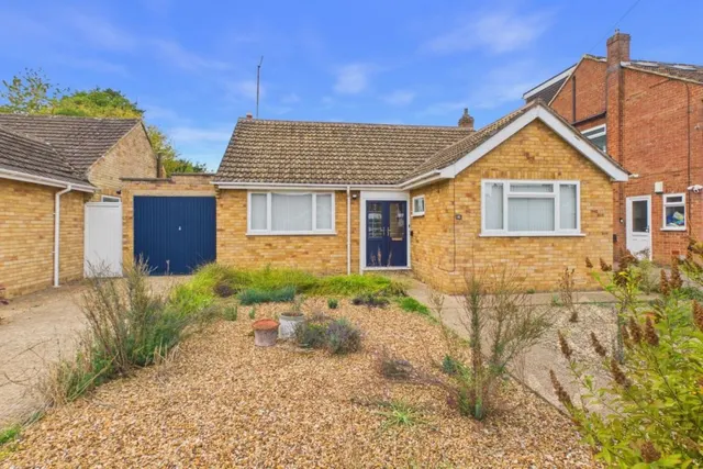 Wantage Close, Moulton, NN3, photo 1