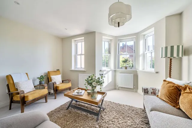 Platts Lane, London, NW3, photo 1