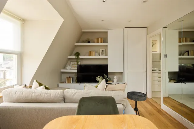 Photo 3 — Adamson Road Belsize Park, London NW3 3HU
