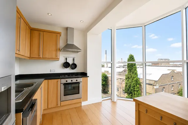 Mortlake High Street, Mortlake, SW14, photo 3