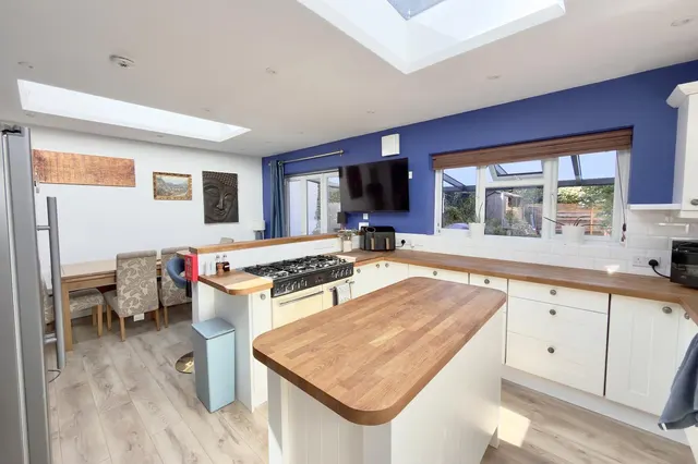 Surrey Road, BH2, photo 2