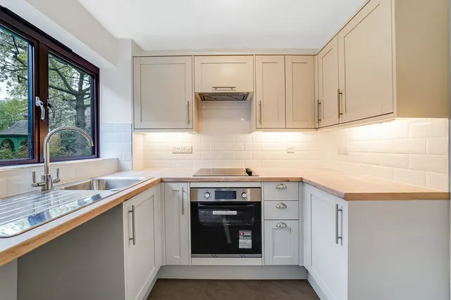 Photo 3 — Winningales Court, Vienna Close, Clayhall, Essex IG5