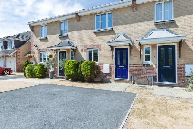 Flazen Close, Bournemouth, BH11, photo 1
