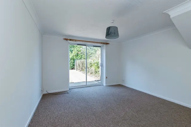 Flazen Close, Bournemouth, BH11, photo 3