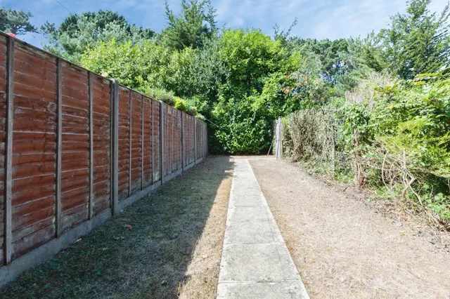 Flazen Close, Bournemouth, BH11, photo 2