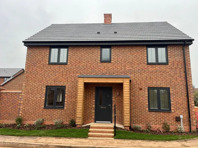 Queen Anne Drive, Derby, DE22, photo 1