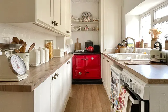 Photo 2 — Kerry, Newtown, Powys, SY16 4PJ