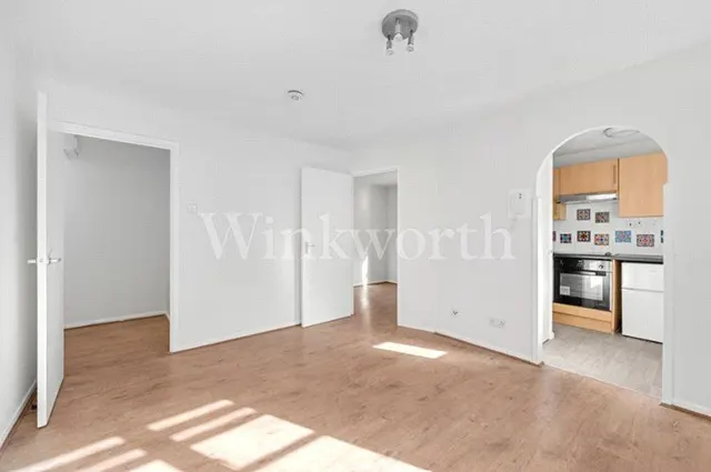 Woodvale Way, London, NW11, photo 2