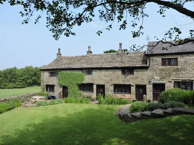 Hawkshaw Lane, Hawkshaw, HAWKSHAW, Lancashire, BL8 4LD