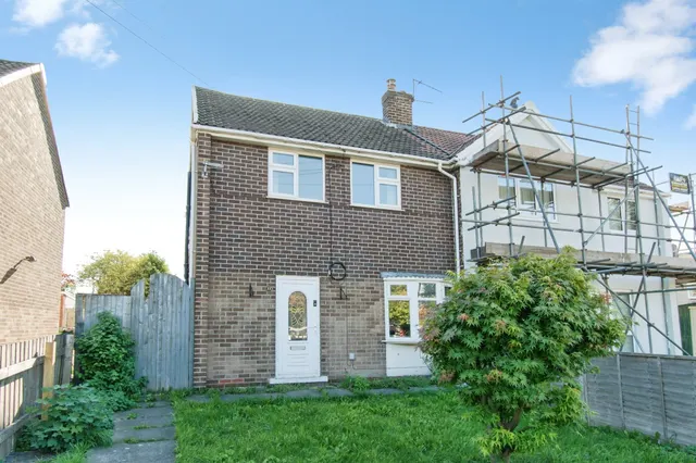 Whitwood Common Lane, Castleford, WF10, photo 1