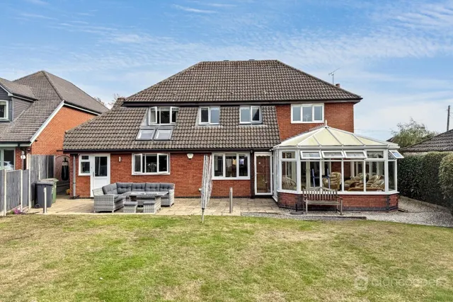Coventry Road, Bulkington, CV12, photo 2