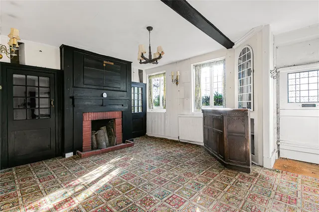 High Street, Teddington, TW11, photo 2