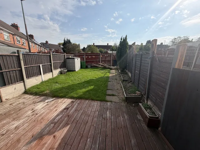 Friar Park Road, WS10, photo 3