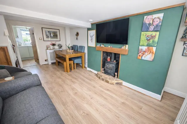 Photo 3 — New Road, Ridgewood, Uckfield, East Sussex, TN22 5TE