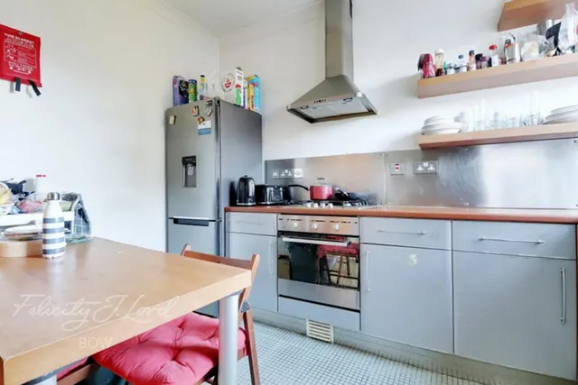 Carnarvon Road, photo 2