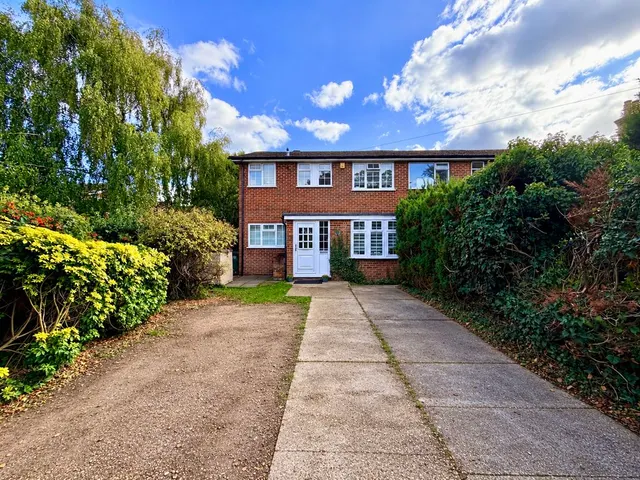 Chapel Road, Flackwell Heath, HP10, photo 1