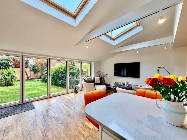 Chapel Road, Flackwell Heath, HP10, photo 2