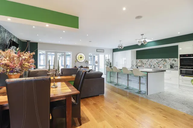 Thorne Road, Wheatley Hills, DN2, photo 3
