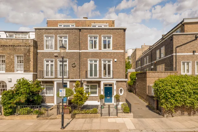 Marlborough Street, Chelsea, London, photo 1