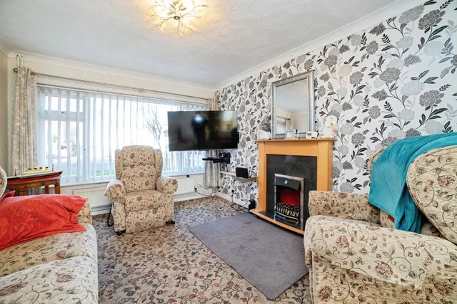 Photo 3 — Marlborough Road, Mansfield, Nottinghamshire, NG19