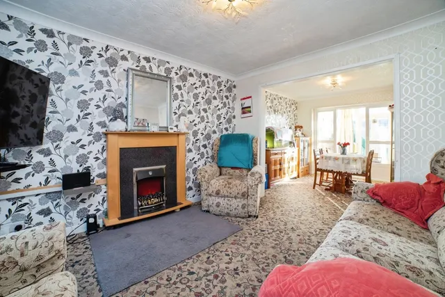Photo 2 — Marlborough Road, Mansfield, Nottinghamshire, NG19