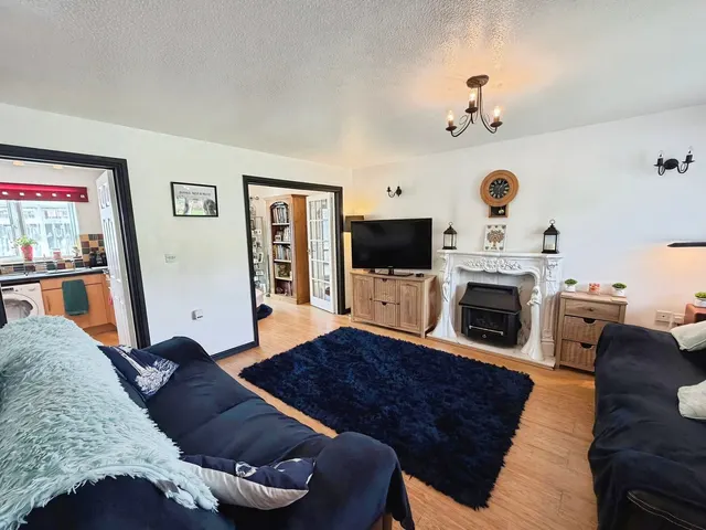 Cornelius Close, Bridgend, CF33, photo 3