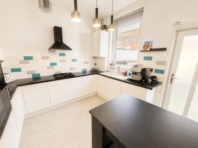 Photo 3 — Higher Dean Street, Radcliffe, Manchester, M26 3TE