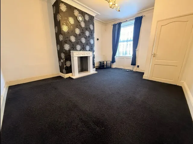North Park Street, WF13, photo 2