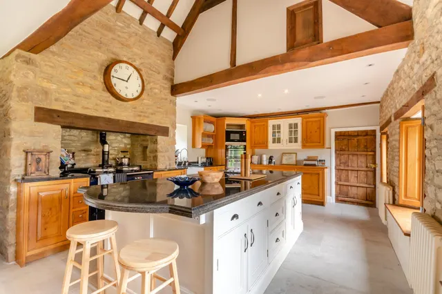 Photo 3 — Vicarage Lane, Long Compton, Shipston-on-Stour, Warwickshire, CV36 5LH