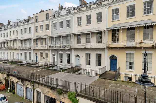 Photo 2 — Royal York Crescent, Bristol, BS8