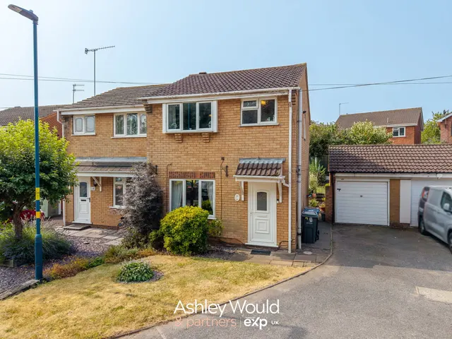 Heathy Farm Close, Birmingham, B32, photo 1