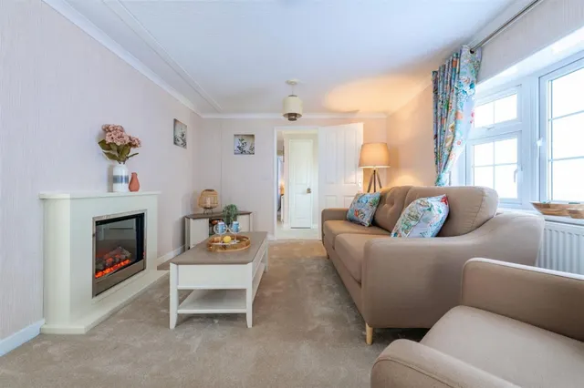 Short Heath Road, Moira, DE12, photo 2