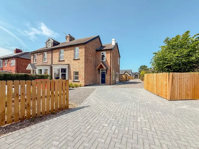 Oxbridge Lane, Stockton-on-Tees, photo 1