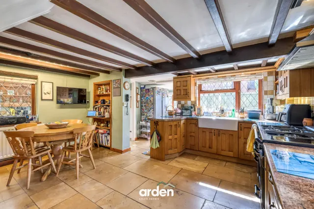 Weavers Hill, Hunt End, B97, photo 3