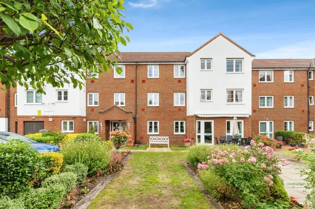 Station Road, Letchworth Garden City, photo 1