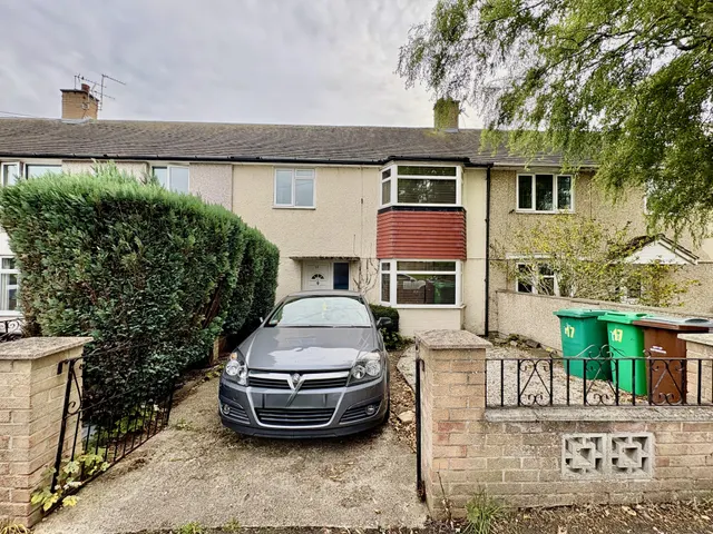 Clarewood Grove, Clifton, NG11, photo 1