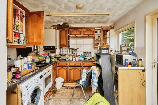Barton Road, Newport, PO30, photo 2