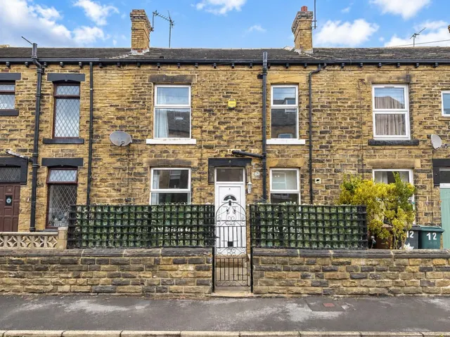 Higher Grange Road, Pudsey, LS28, photo 1