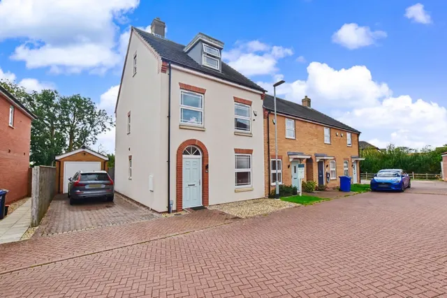Hutton Way, Market Rasen, photo 1