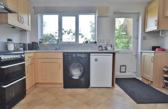 Photo 2 — Symonds Road, Hitchin